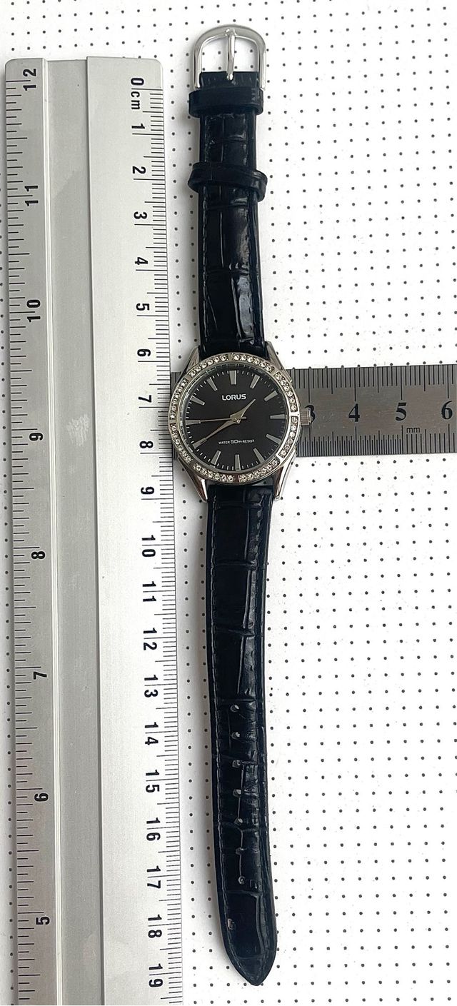 Reloj Lorus mujer,como nuevo






