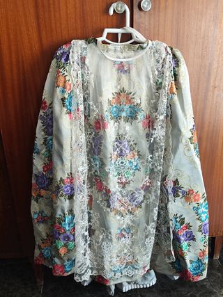 Traje Fallera: corpiño y falda para niña 