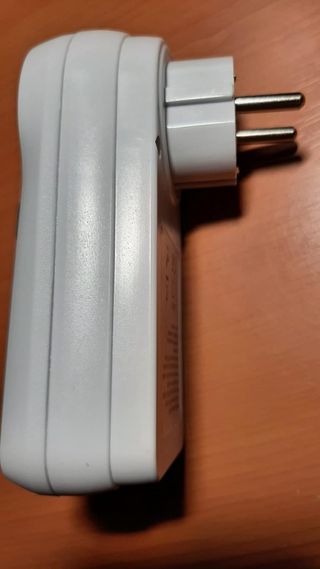 Medidor consumo eléctrico con pantalla LCD