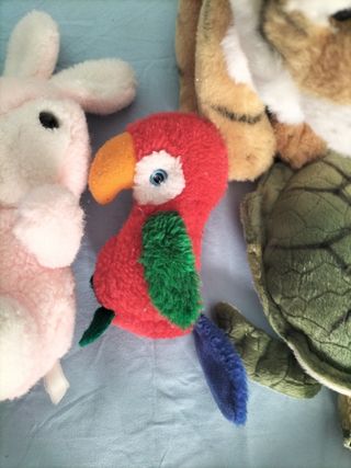 9 Peluches Variados