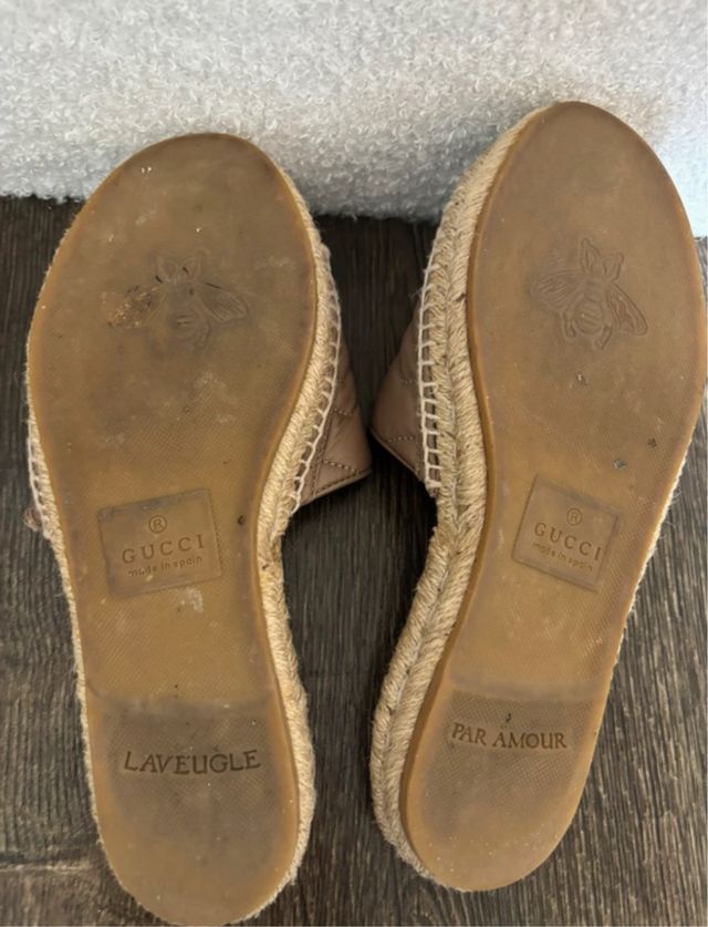 Zuecos Gucci GG Marrón