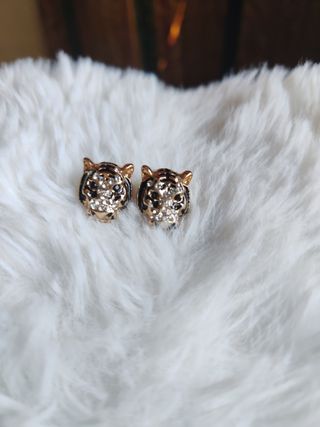 Pendientes tigre dorados