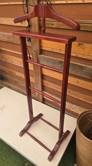 Perchero galán de noche