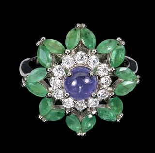 Anello con Zaffiro e Smeraldi