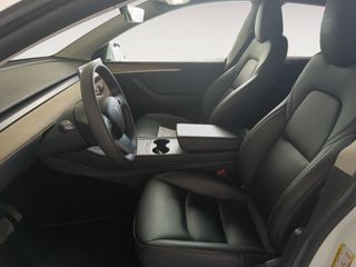 Tesla Model Y Standard RWD