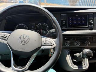 Volkswagen Caravelle 2023