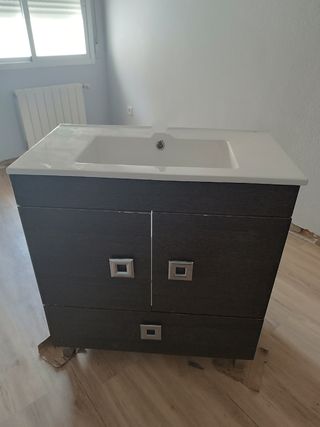 Mueble baño con lavabo y espejo 