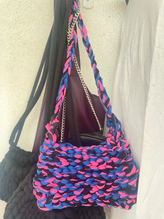 Bolso tejido a crochet - Azul y Rosa