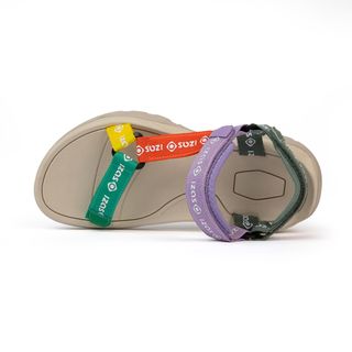 Sandalias de montaña y trekking Unisex Izas Aoi