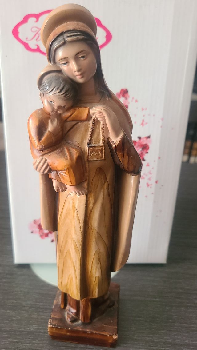 Virgen del Carmen de madera policromada