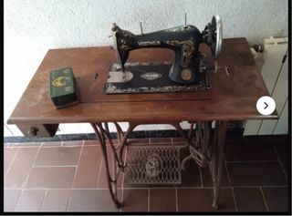 Máquina coser Wertheim antigua