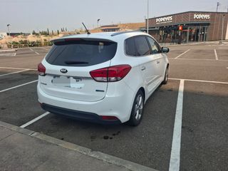KIA Carens 2015