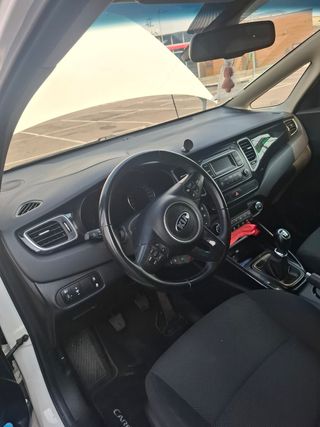 KIA Carens 2015