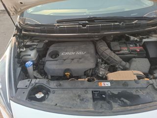 KIA Carens 2015