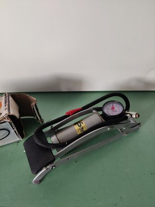 Pompa bici a pedale vintage