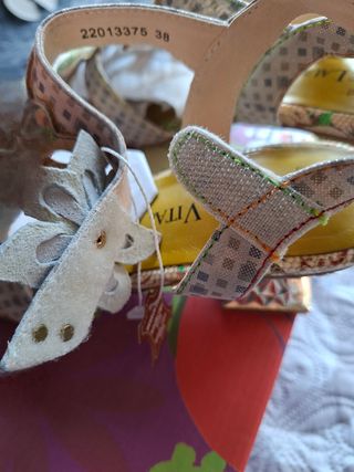 Sandalias Laura Vita - Beige Multicolor