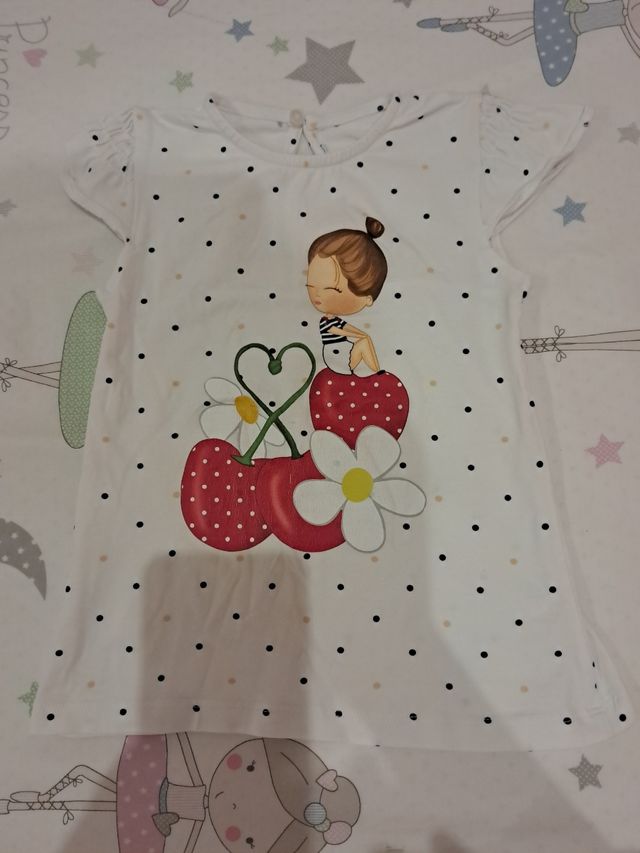 Camiseta niña mayoral - fresas talla 6-7