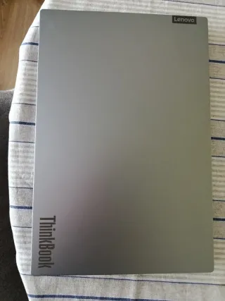 Portátil Lenovo 81V5 Ryzen 3//SSD 500 GB// 8GB Ram