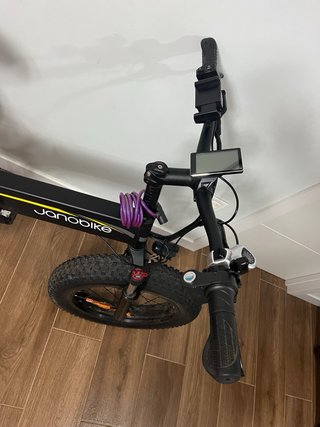 Bicicleta eléctrica Janobike plegable