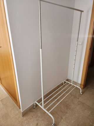 Perchero blanco metalico