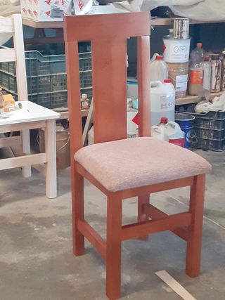 Silla de madera