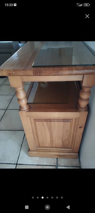 Mueble TV madera pino.