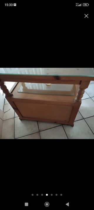 Mueble TV madera pino.