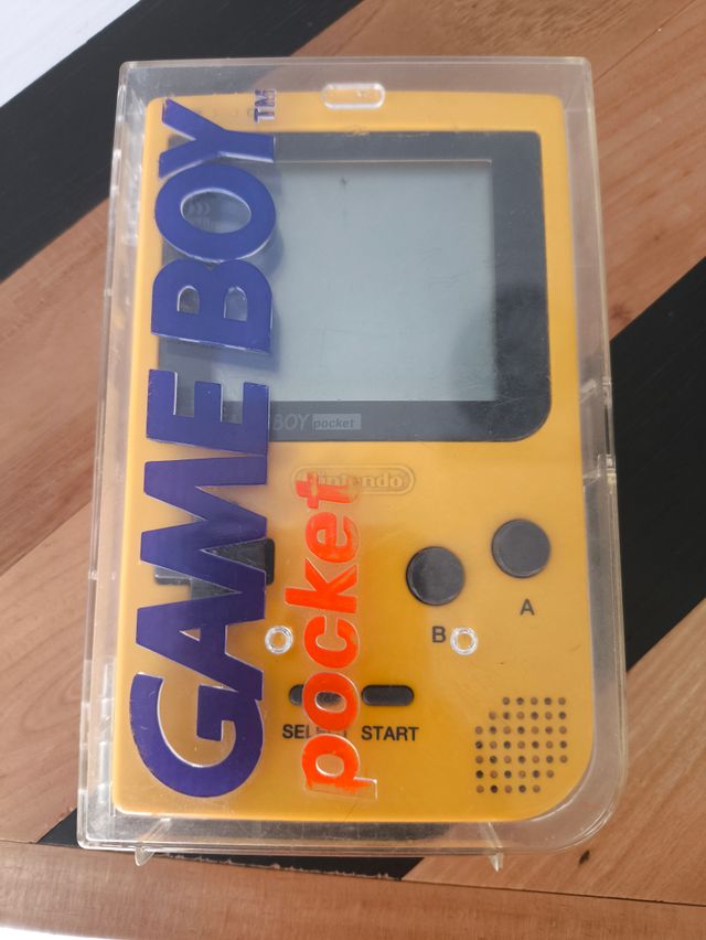 Game Boy Pocket Amarilla en caja original
