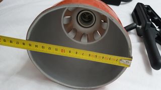 Foco vintage rojo con pinza