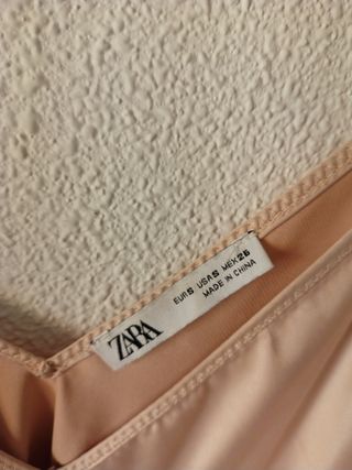 Camiseta satin beige Zara - NUEVA