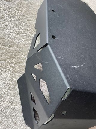 Protector cárter moto