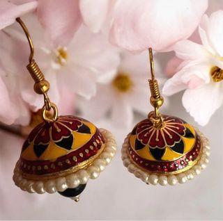 Pendientes Jhumka artesanales 