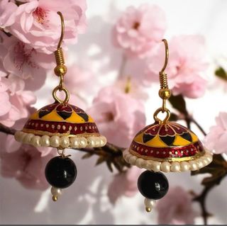 Pendientes Jhumka artesanales 