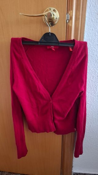 Chaqueta roja de punto