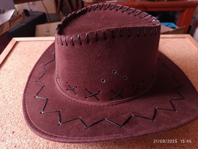Sombrero vaquero marrón