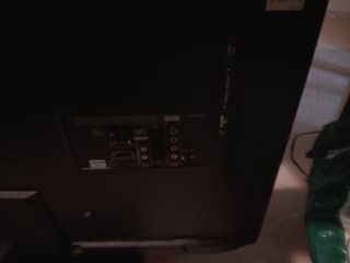 TV LED DE 42"  MARCA LG. CON INSTRUCCIONES