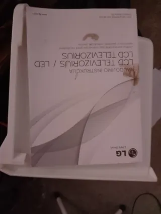 TV LED DE 42"  MARCA LG. CON INSTRUCCIONES