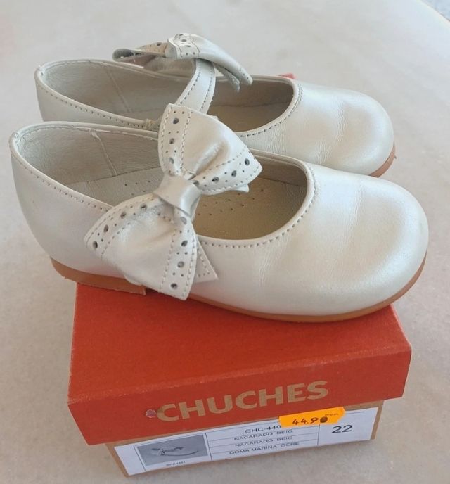 Zapatos niña piel blancos 22