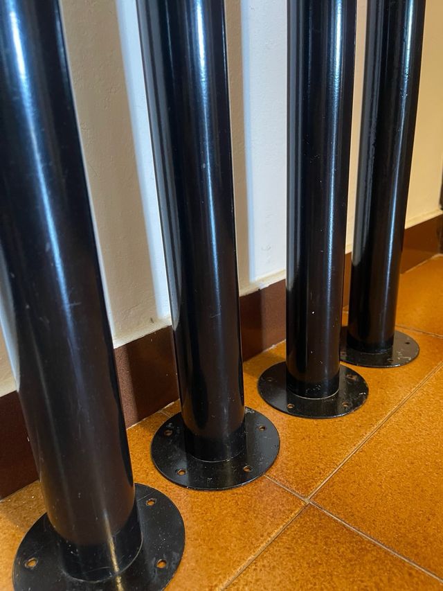4 Patas mesa IKEA - Negro