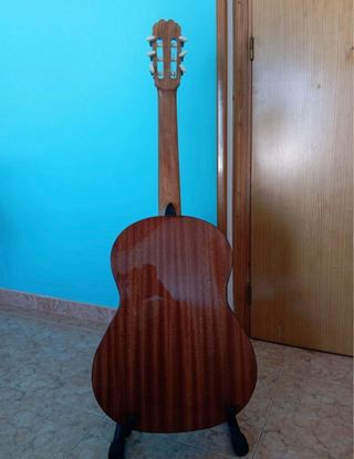 Guitarra acústica Admira