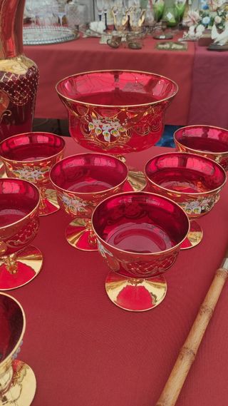 Set di tazze di Murano rosse e dorate