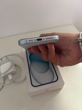 iPhone 15 Azul Claro 128GB