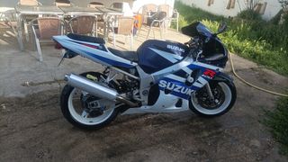 Suzuki GSX 600R - 2003  Moto