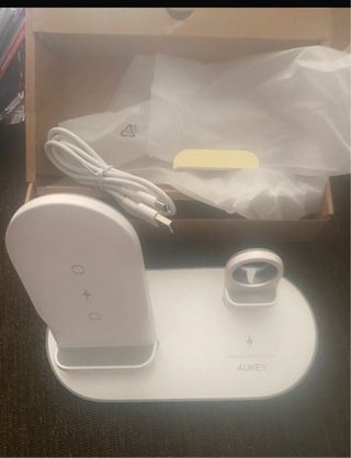 Base carga AUKEY móvil y reloj