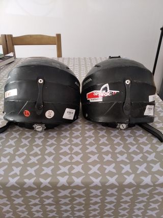 2 caschi da sci Alpina