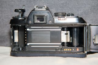 Nikon F-501 Cámara réflex