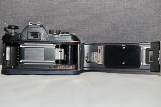 Nikon F-501 Cámara réflex