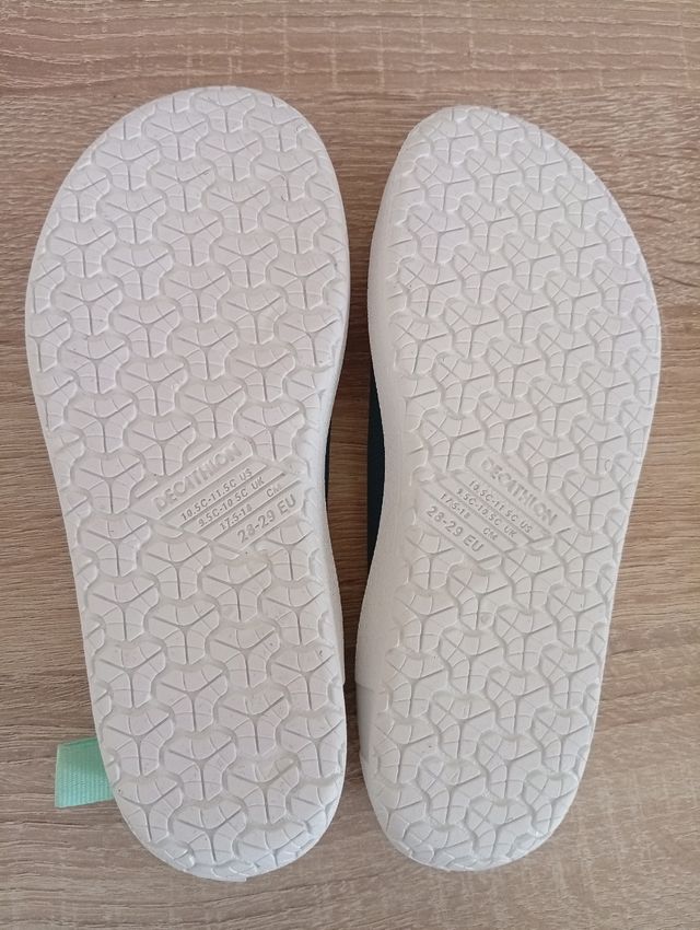 Escarpines Decathlon niño talla 28/29