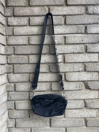 Bolso Bimba y Lola negro.