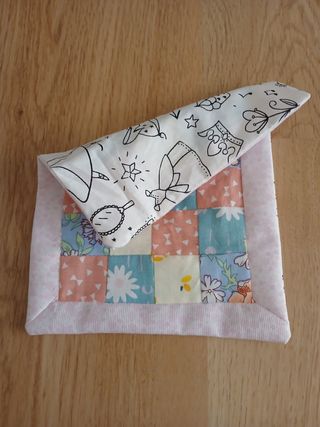 Mini-colcha patchwork muñecas